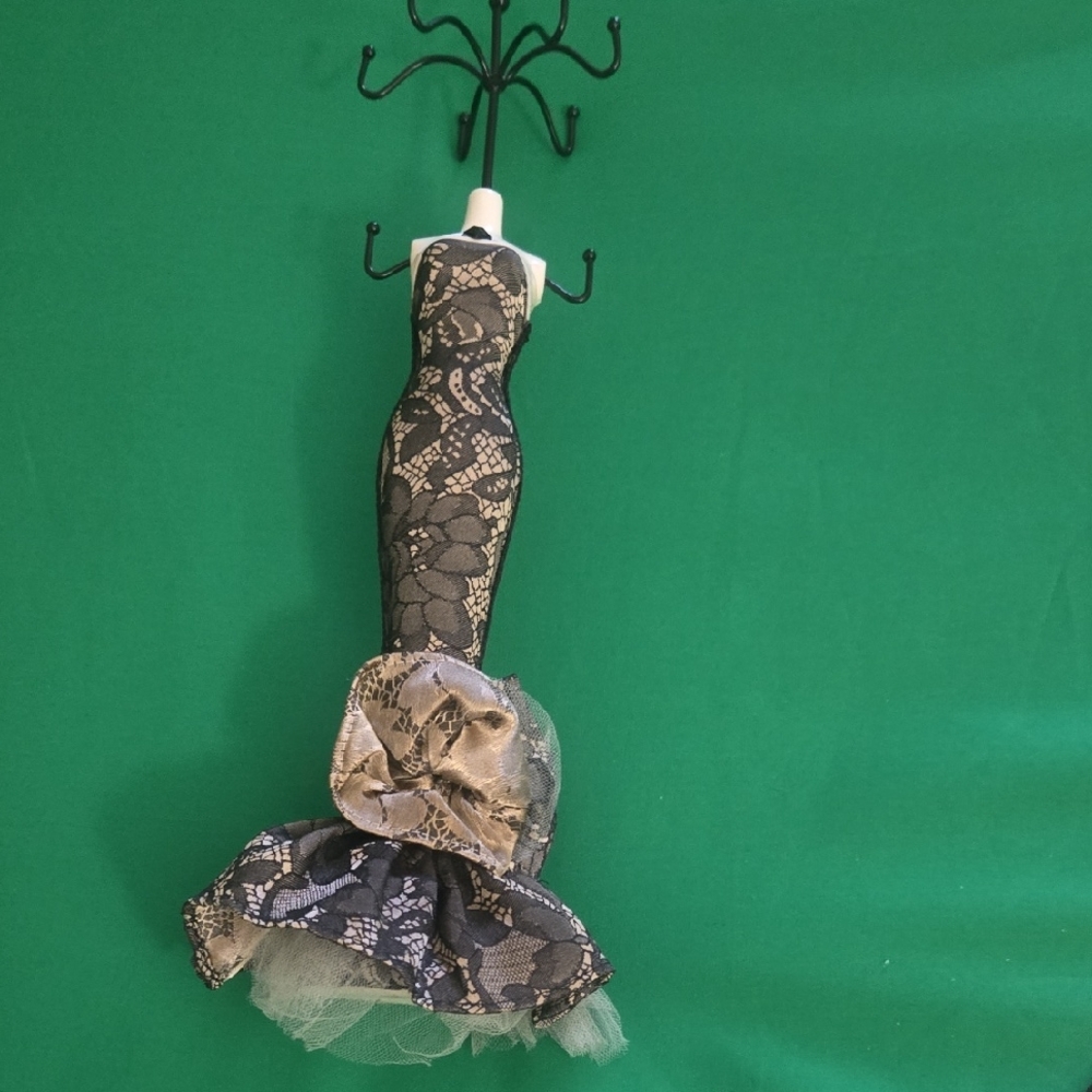 Elegant Black Dress Form Jewelry Holder